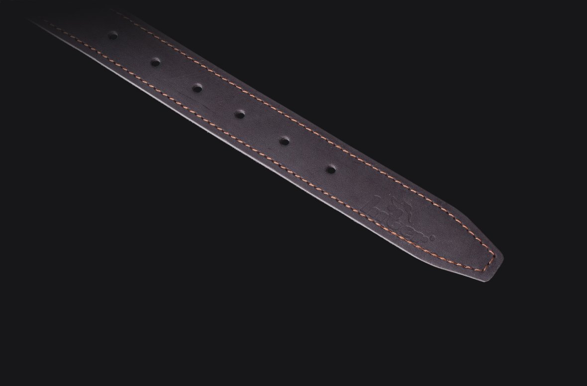 Leather belt Narrow black