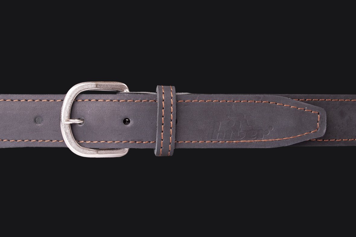 Leather belt Narrow black